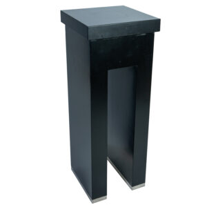 sokkel Satin black, bovenblad zwart 42x42cm hoogte 110cm